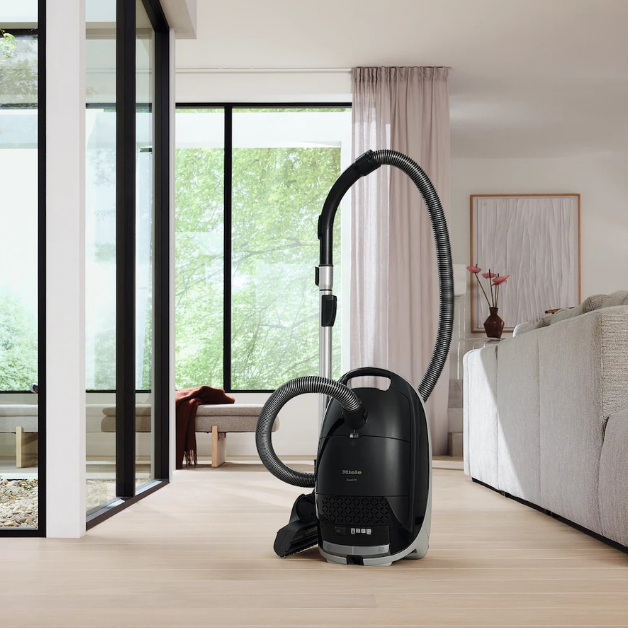 Canister Vacuums Canister Vacuums