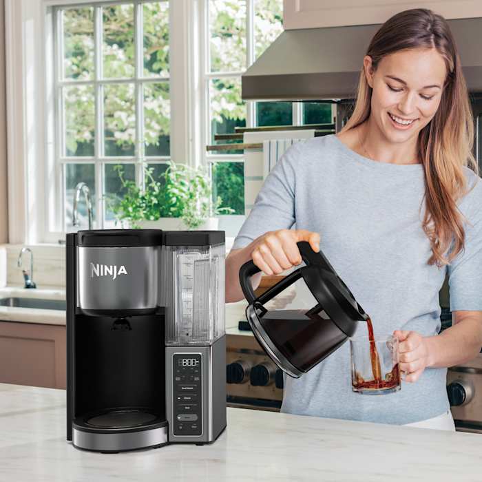 Ninja Fresh Brew™ 14-Cup Programmable Coffee Maker Ninja Fresh Brew™ 14-Cup Programmable Coffee Maker