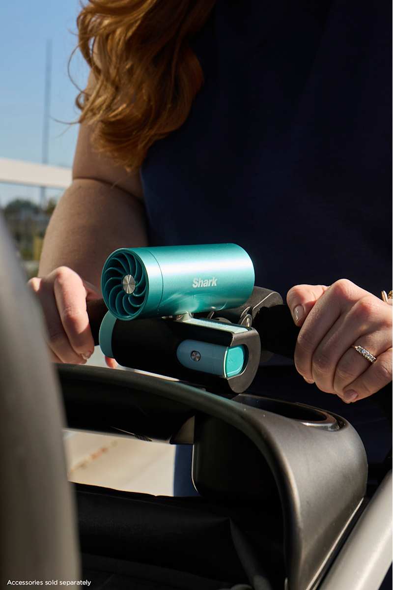 Shark® ChillPill™ 3-in-1 Personal Cooling System, Carbon Shark® ChillPill™ 3-in-1 Personal Cooling System, Carbon