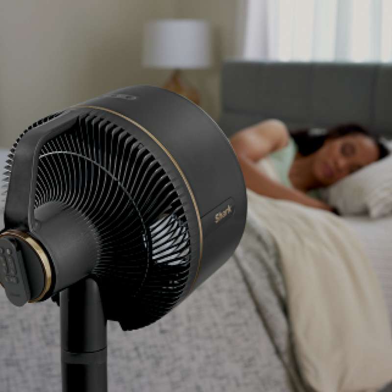 Shark FlexBreeze Fan With InstaCool Misting Attachment Shark FlexBreeze Fan With InstaCool Misting Attachment
