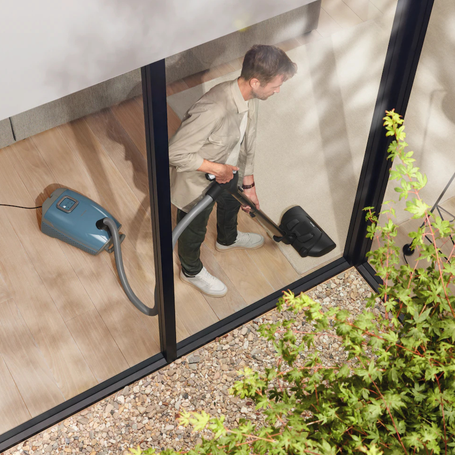 Miele Guard L1 Electro, Nordic Blue - Canister Vacuum Miele Guard L1 Electro, Nordic Blue - Canister Vacuum