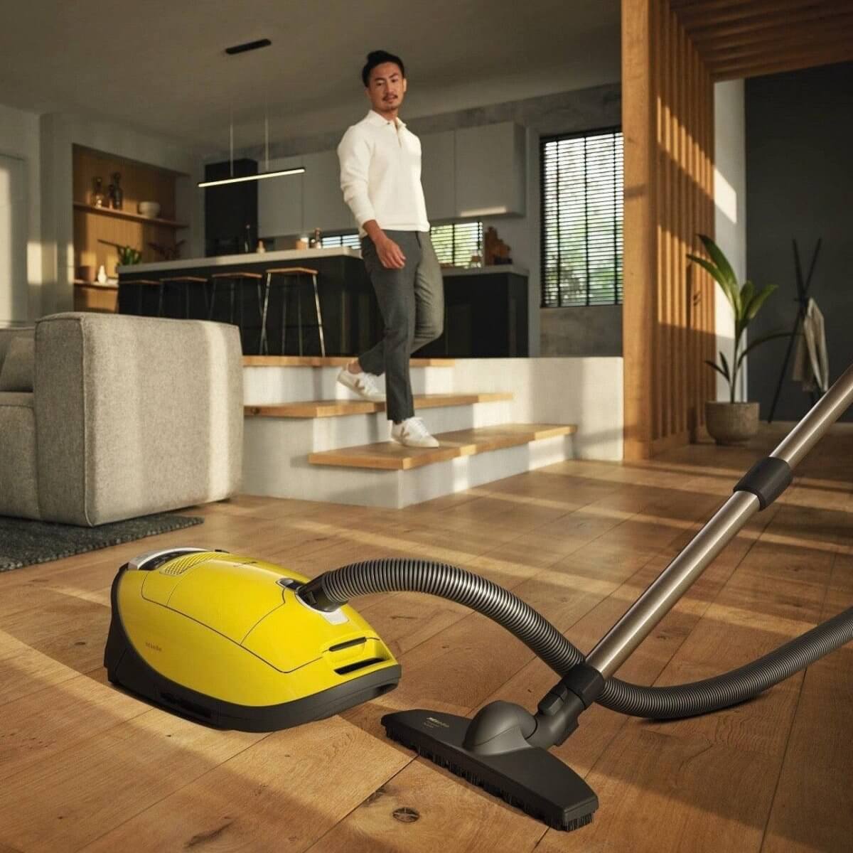 Miele Complete C3 Calima, Curry Yellow - Canister Vacuum Miele Complete C3 Calima, Curry Yellow - Canister Vacuum