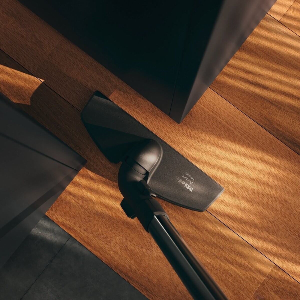 Open Box - Miele Complete C3 Cat & Dog - Canister Vacuum Open Box - Miele Complete C3 Cat & Dog - Canister Vacuum