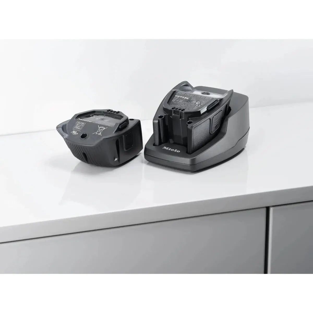 Open Box - Miele TriFlex HX2 Pro - Stick, Cordless Vacuum Open Box - Miele TriFlex HX2 Pro - Stick, Cordless Vacuum