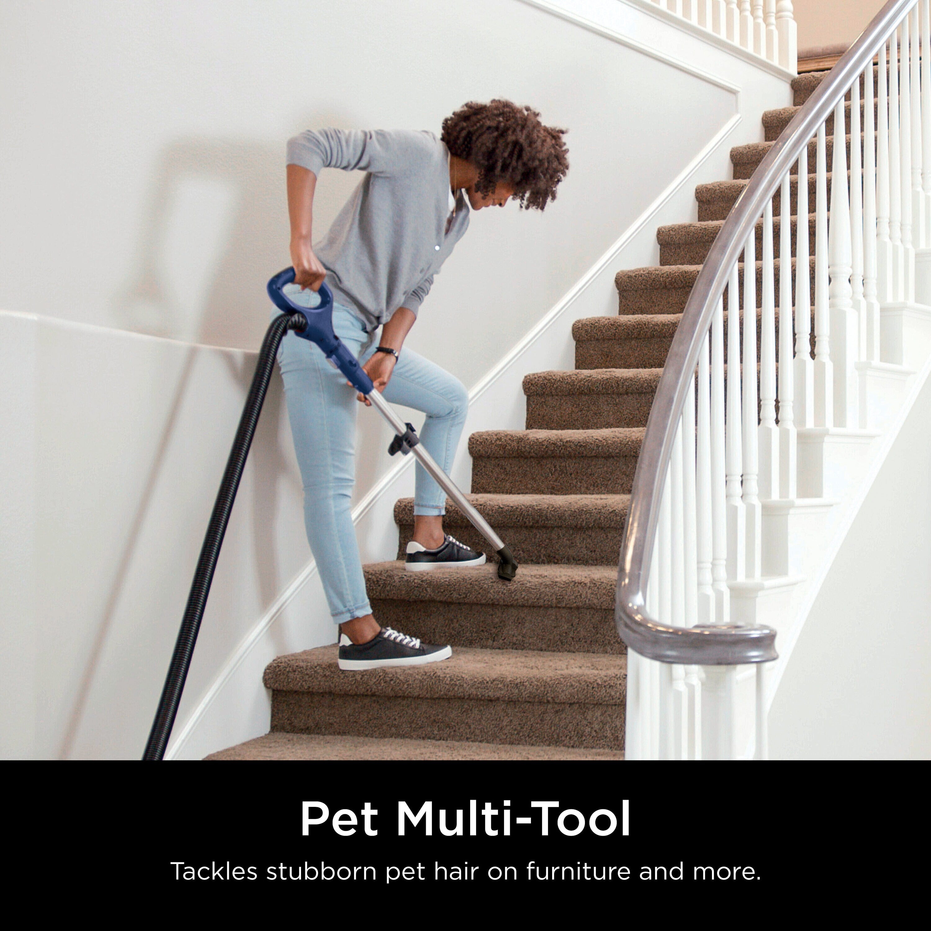 Shark Navigator Swivel Pro Complete Bagless Pet Upright Vacuum Cleaner with HEPA Filter