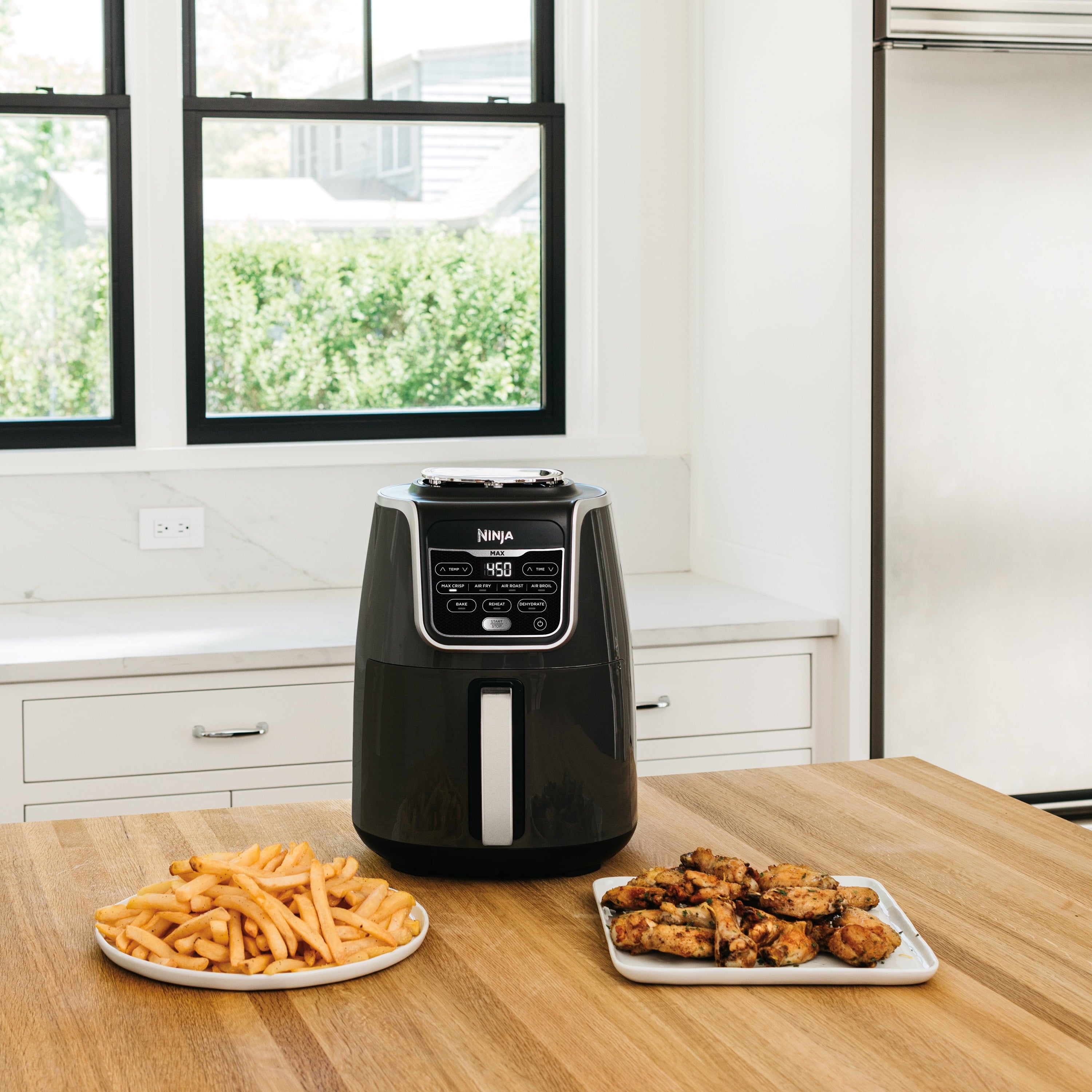 Ninja 5.5-Quart Air Fryer Max XL AF161 - Black & Silver - 75% Less